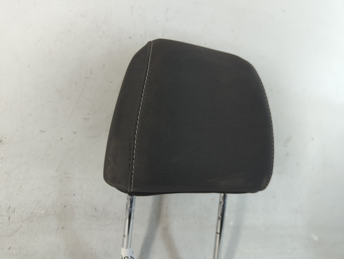 2017 Ford Escape Headrest Head Rest Front Driver Passenger Seat Fits OEM Used Auto Parts - Oemusedautoparts1.com