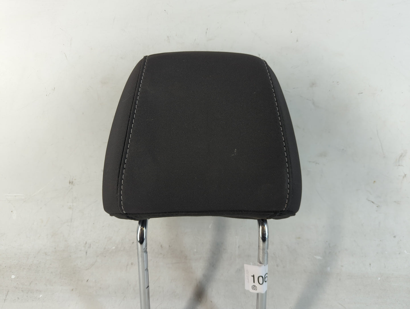 2017-2019 Ford Escape Headrest Head Rest Front Driver Passenger Seat Fits Fits 2017 2018 2019 OEM Used Auto Parts - Oemuseda