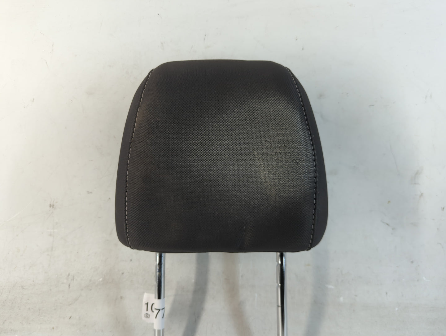 2016-2019 Ford Escape Headrest Head Rest Front Driver Passenger Seat Fits Fits 2016 2017 2018 2019 OEM Used Auto Parts - Oem