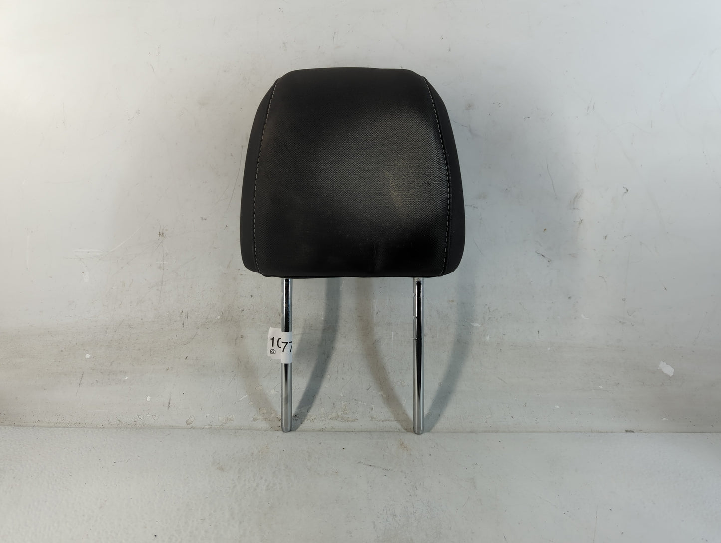 2016-2019 Ford Escape Headrest Head Rest Front Driver Passenger Seat Fits Fits 2016 2017 2018 2019 OEM Used Auto Parts - Oem