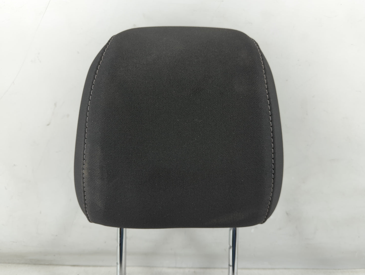 2017-2019 Ford Escape Headrest Head Rest Front Driver Passenger Seat Fits Fits 2017 2018 2019 OEM Used Auto Parts - Oemuseda