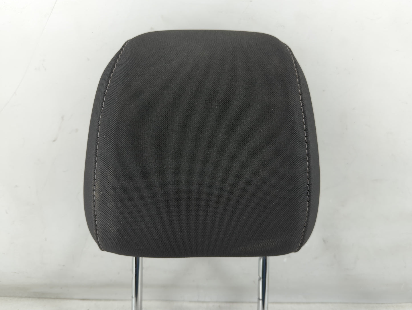 2017-2019 Ford Escape Headrest Head Rest Front Driver Passenger Seat Fits Fits 2017 2018 2019 OEM Used Auto Parts - Oemuseda