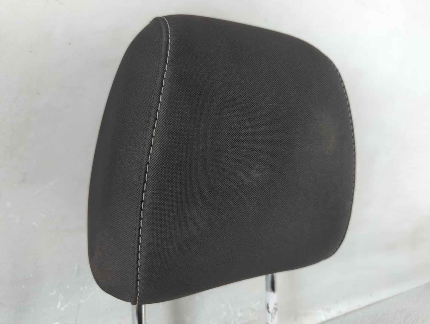 2016-2019 Ford Escape Headrest Head Rest Front Driver Passenger Seat Fits Fits 2016 2017 2018 2019 OEM Used Auto Parts - Oem