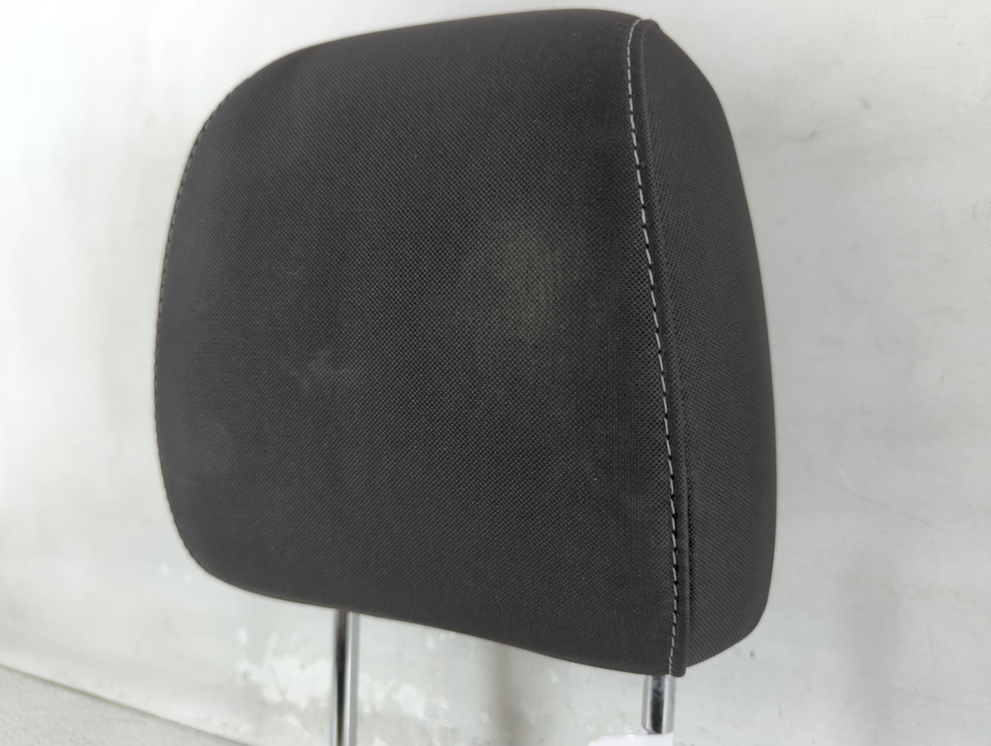 2016-2019 Ford Escape Headrest Head Rest Front Driver Passenger Seat Fits Fits 2016 2017 2018 2019 OEM Used Auto Parts - Oem