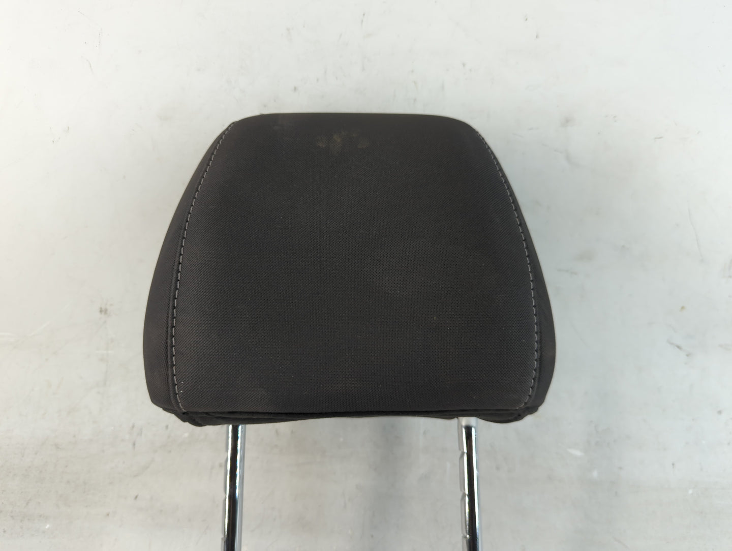 2016-2019 Ford Escape Headrest Head Rest Rear Seat Fits Fits 2016 2017 2018 2019 OEM Used Auto Parts - Oemusedautoparts1.com
