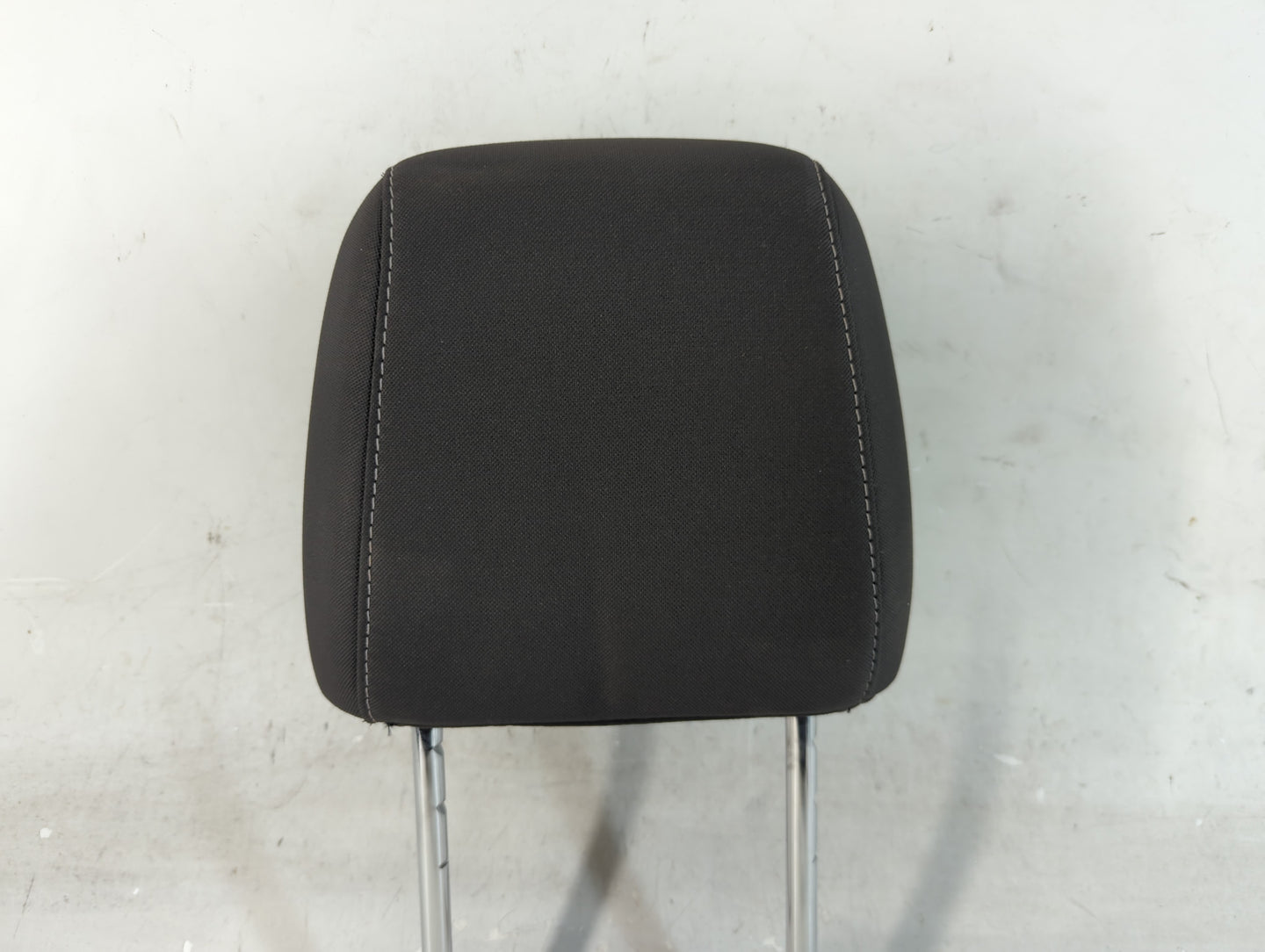 2016-2019 Ford Escape Headrest Head Rest Rear Seat Fits Fits 2016 2017 2018 2019 OEM Used Auto Parts - Oemusedautoparts1.com