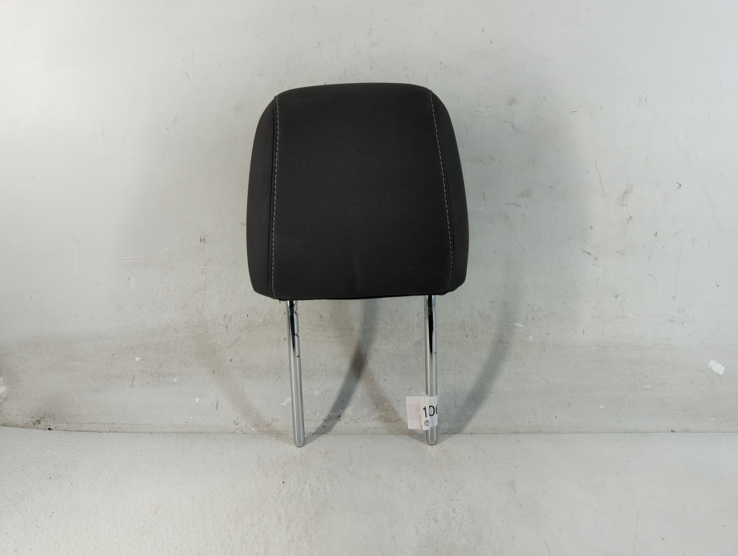 2016-2019 Ford Escape Headrest Head Rest Rear Seat Fits Fits 2016 2017 2018 2019 OEM Used Auto Parts - Oemusedautoparts1.com