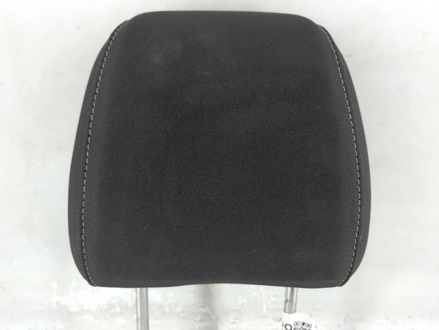 2017-2019 Ford Escape Headrest Head Rest Front Driver Passenger Seat Fits Fits 2017 2018 2019 OEM Used Auto Parts - Oemuseda