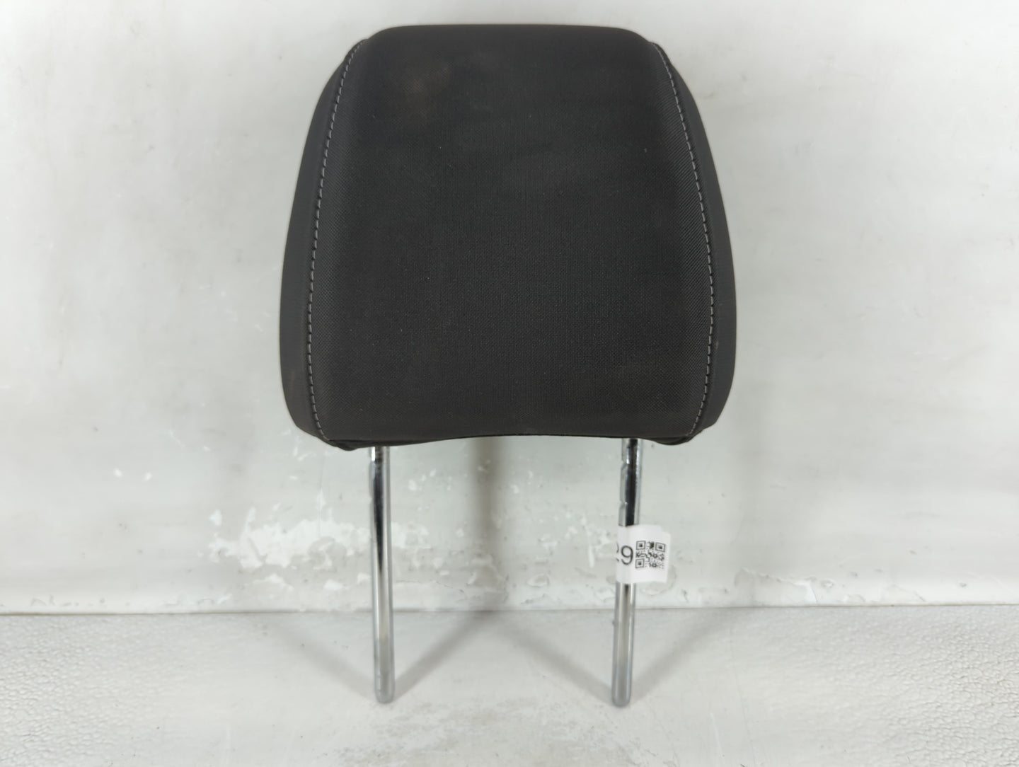 2017-2019 Ford Escape Headrest Head Rest Front Driver Passenger Seat Fits Fits 2017 2018 2019 OEM Used Auto Parts - Oemuseda