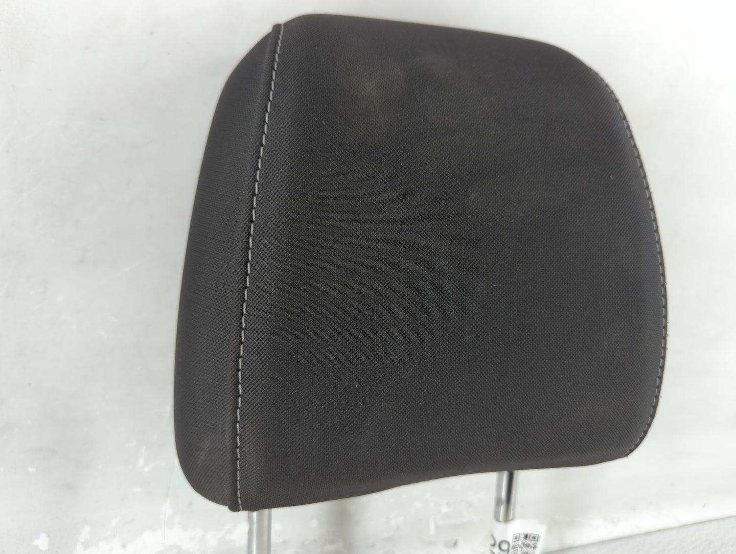 2017-2019 Ford Escape Headrest Head Rest Front Driver Passenger Seat Fits Fits 2017 2018 2019 OEM Used Auto Parts - Oemuseda