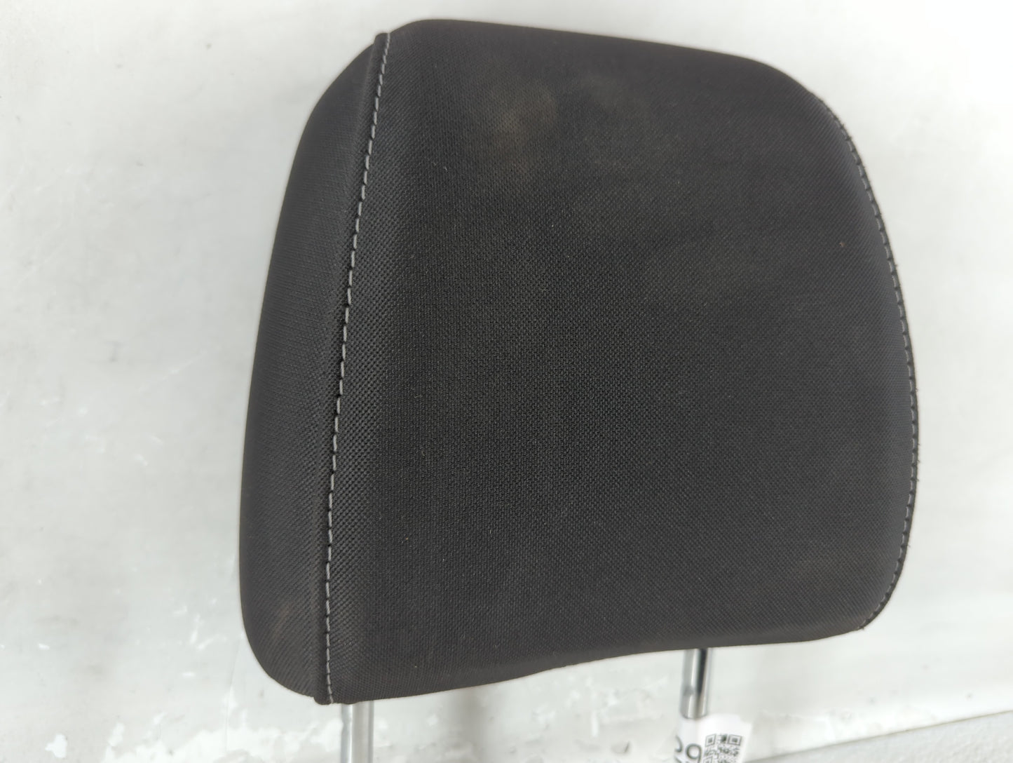 2017-2019 Ford Escape Headrest Head Rest Front Driver Passenger Seat Fits Fits 2017 2018 2019 OEM Used Auto Parts - Oemuseda
