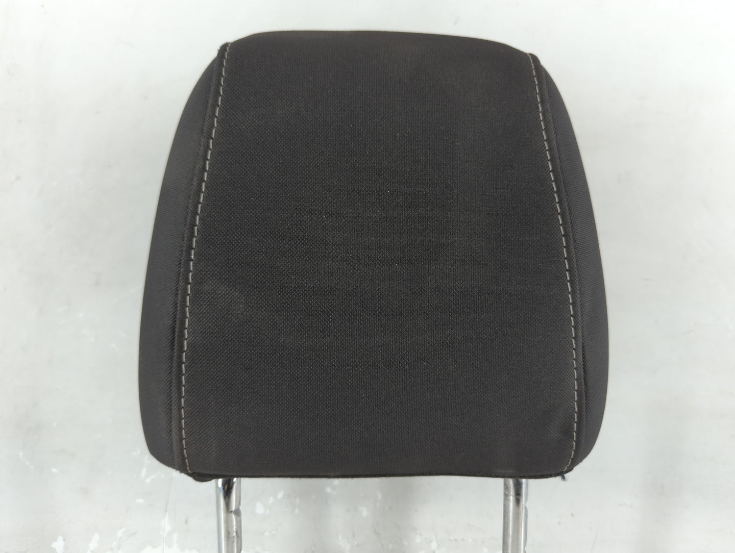 2017-2019 Ford Escape Headrest Head Rest Front Driver Passenger Seat Fits Fits 2017 2018 2019 OEM Used Auto Parts - Oemuseda