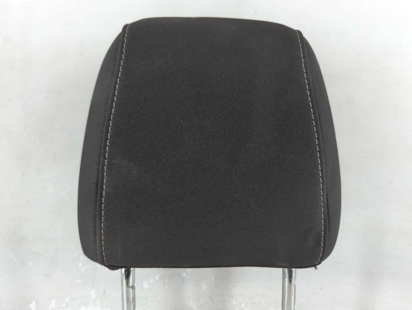 2017-2019 Ford Escape Headrest Head Rest Front Driver Passenger Seat Fits Fits 2017 2018 2019 OEM Used Auto Parts - Oemuseda