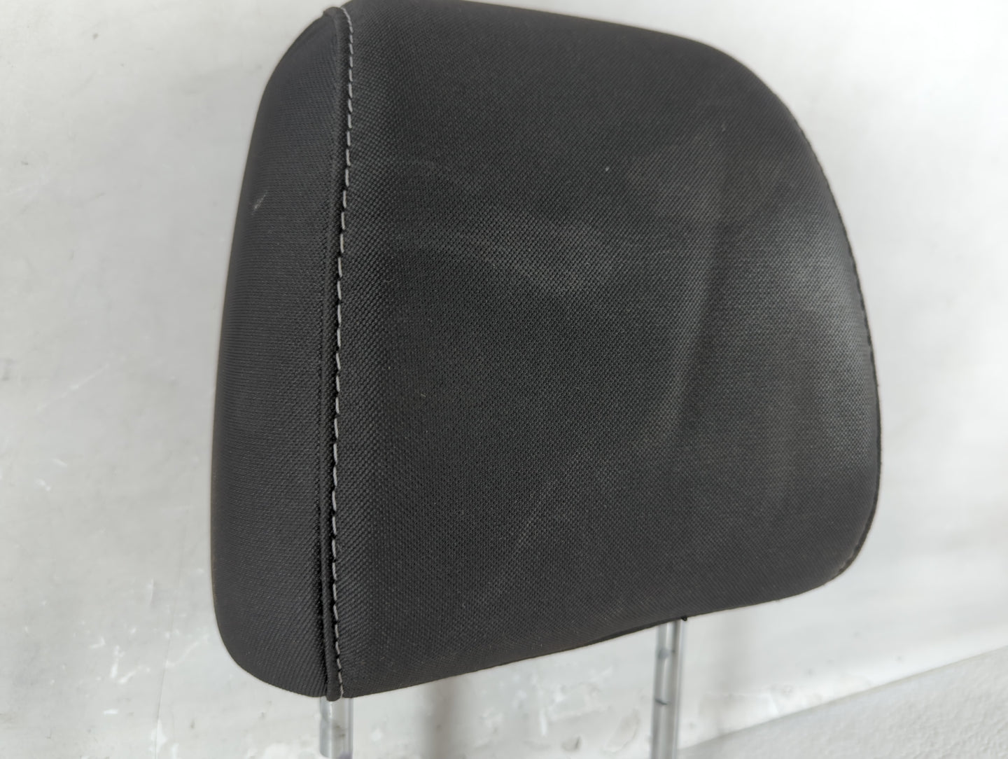 2016-2019 Ford Escape Headrest Head Rest Front Driver Passenger Seat Fits Fits 2016 2017 2018 2019 OEM Used Auto Parts - Oem