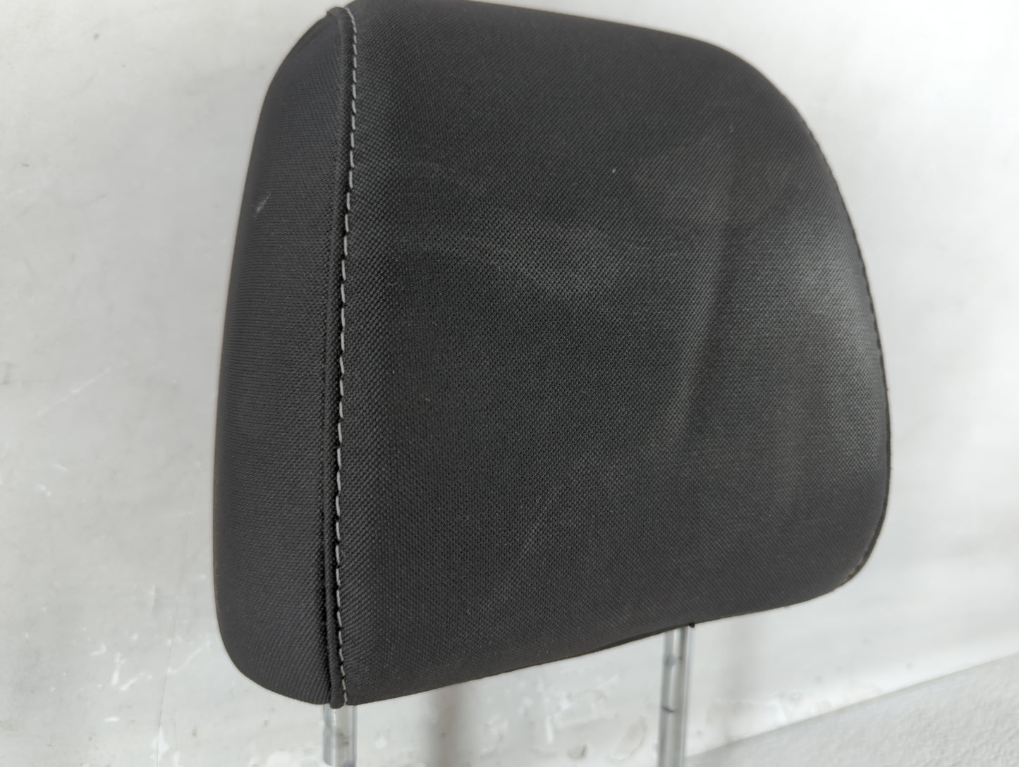 2016-2019 Ford Escape Headrest Head Rest Front Driver Passenger Seat Fits Fits 2016 2017 2018 2019 OEM Used Auto Parts - Oem