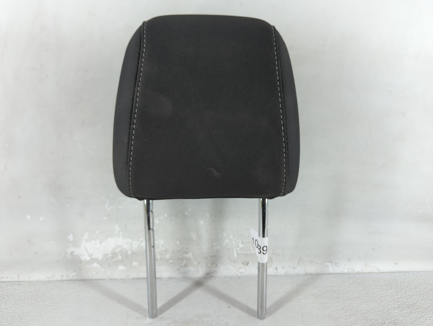 2016-2019 Ford Escape Headrest Head Rest Front Driver Passenger Seat Fits Fits 2016 2017 2018 2019 OEM Used Auto Parts - Oem