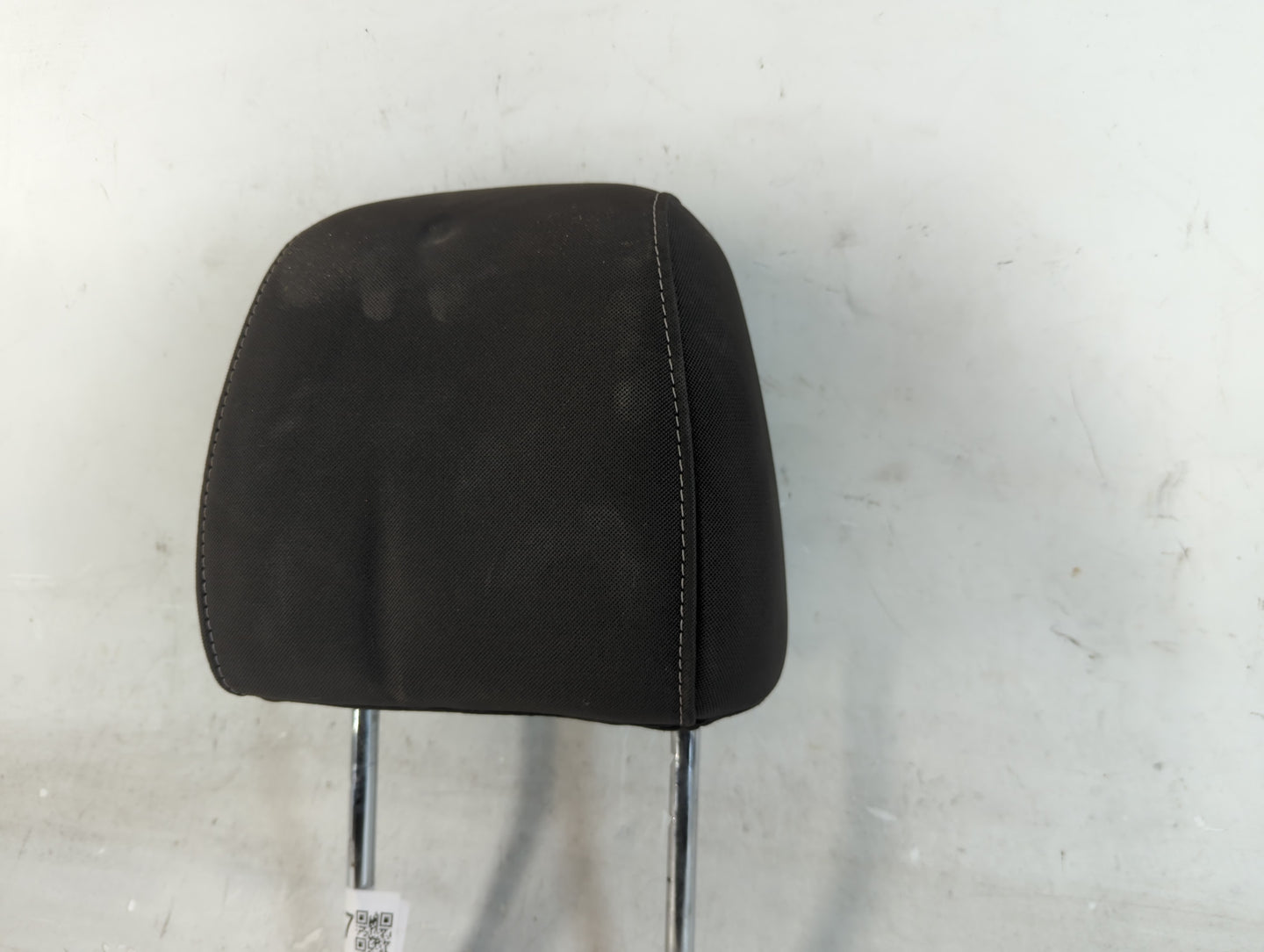 2016-2019 Ford Escape Headrest Head Rest Front Driver Passenger Seat Fits Fits 2016 2017 2018 2019 OEM Used Auto Parts - Oem