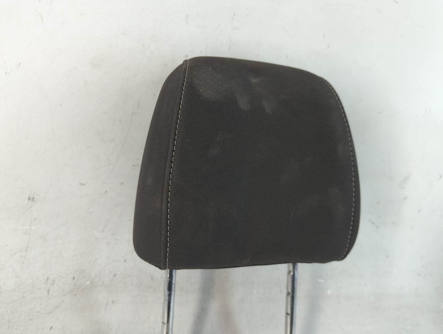 2016-2019 Ford Escape Headrest Head Rest Front Driver Passenger Seat Fits Fits 2016 2017 2018 2019 OEM Used Auto Parts - Oem
