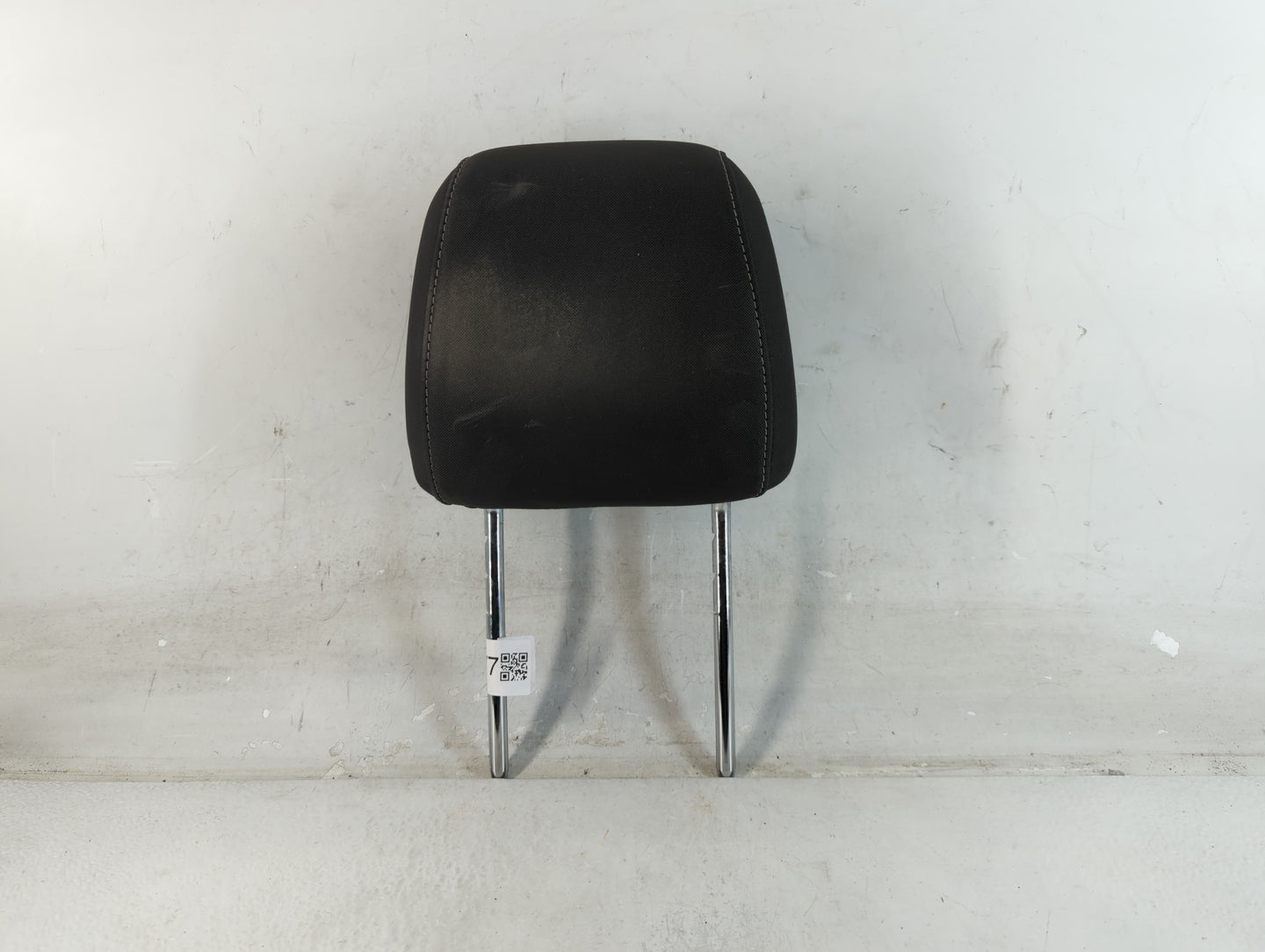 2017 Ford Escape Headrest Head Rest Front Driver Passenger Seat Fits OEM Used Auto Parts - Oemusedautoparts1.com