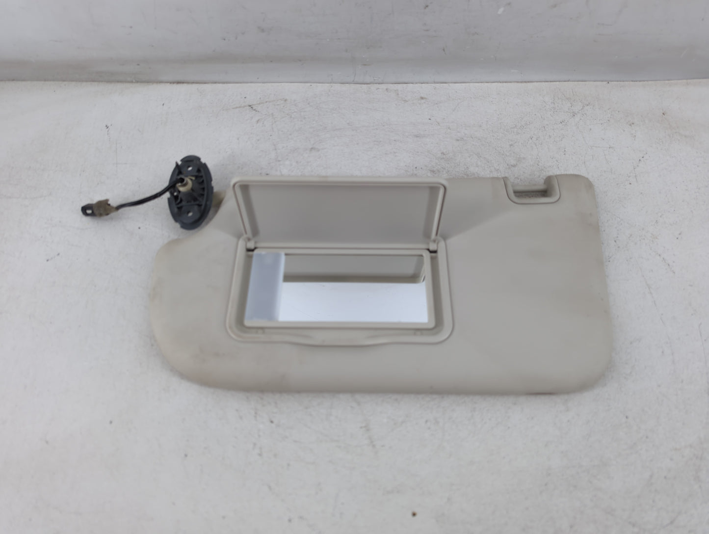 2013-2019 Ford Escape Sun Visor Shade Replacement Driver Left Mirror Fits Fits 2013 2014 2015 2016 2017 2018 2019 OEM Used A