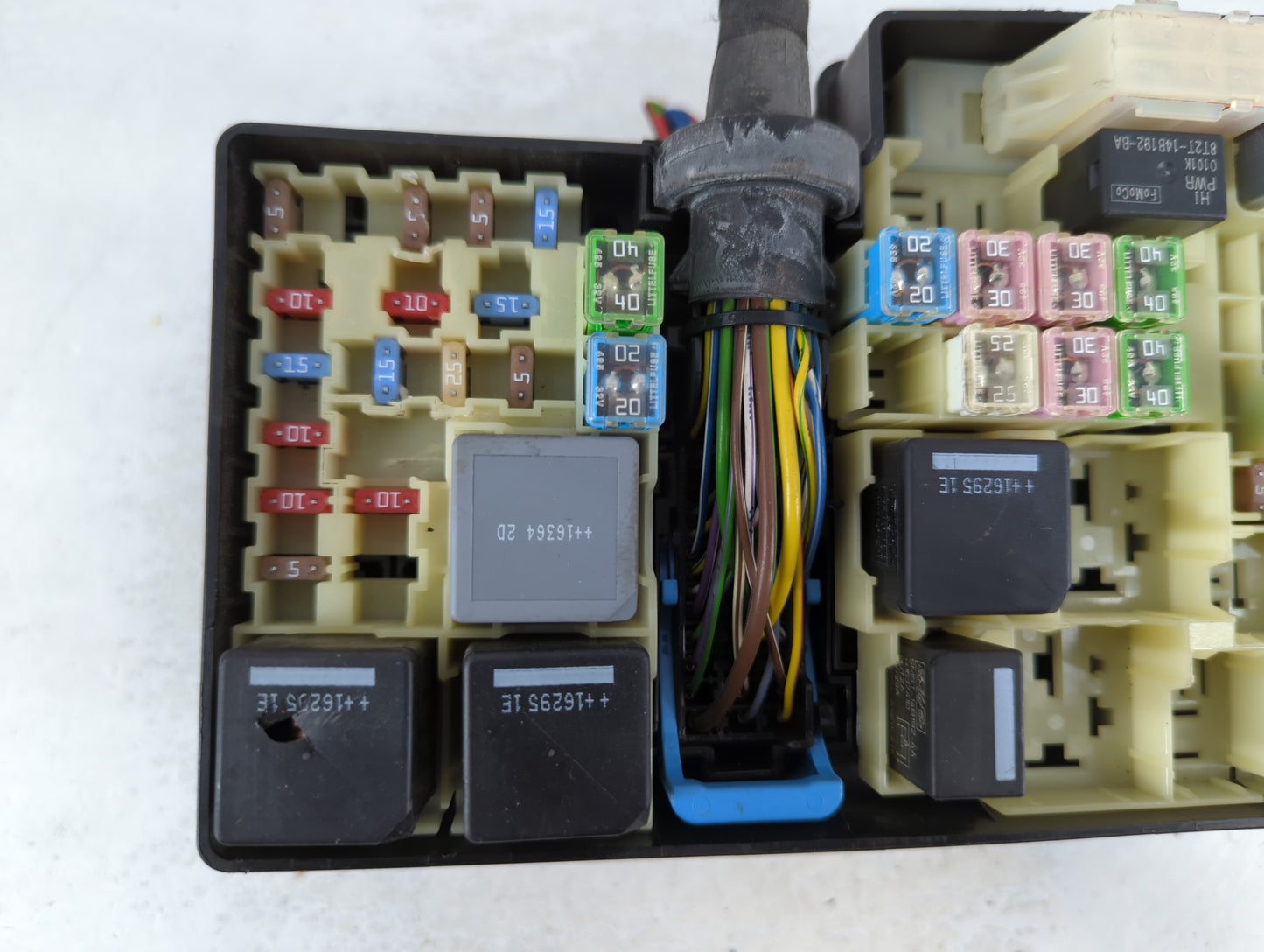2017 Ford Escape Fusebox Fuse Box Panel Relay Module P/N:AV6T-14A142-AB Fits OEM Used Auto Parts - Oemusedautoparts1.com