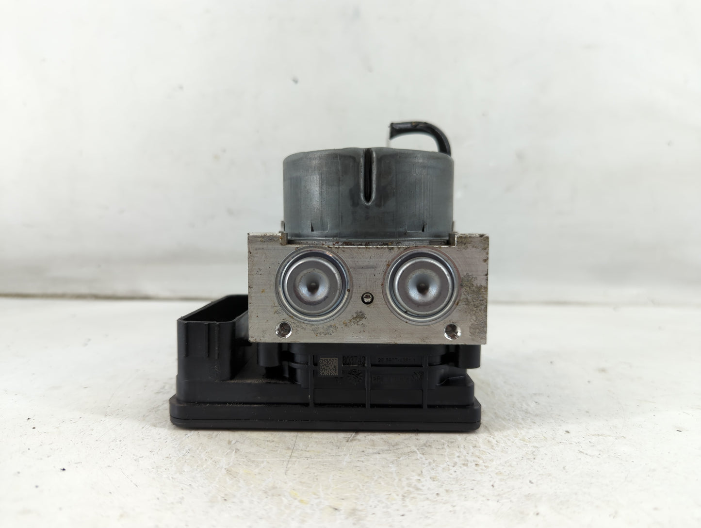 2017-2019 Ford Escape ABS Pump Control Module Replacement P/N:GV61-2C405-CH Fits Fits 2017 2018 2019 OEM Used Auto Parts - O