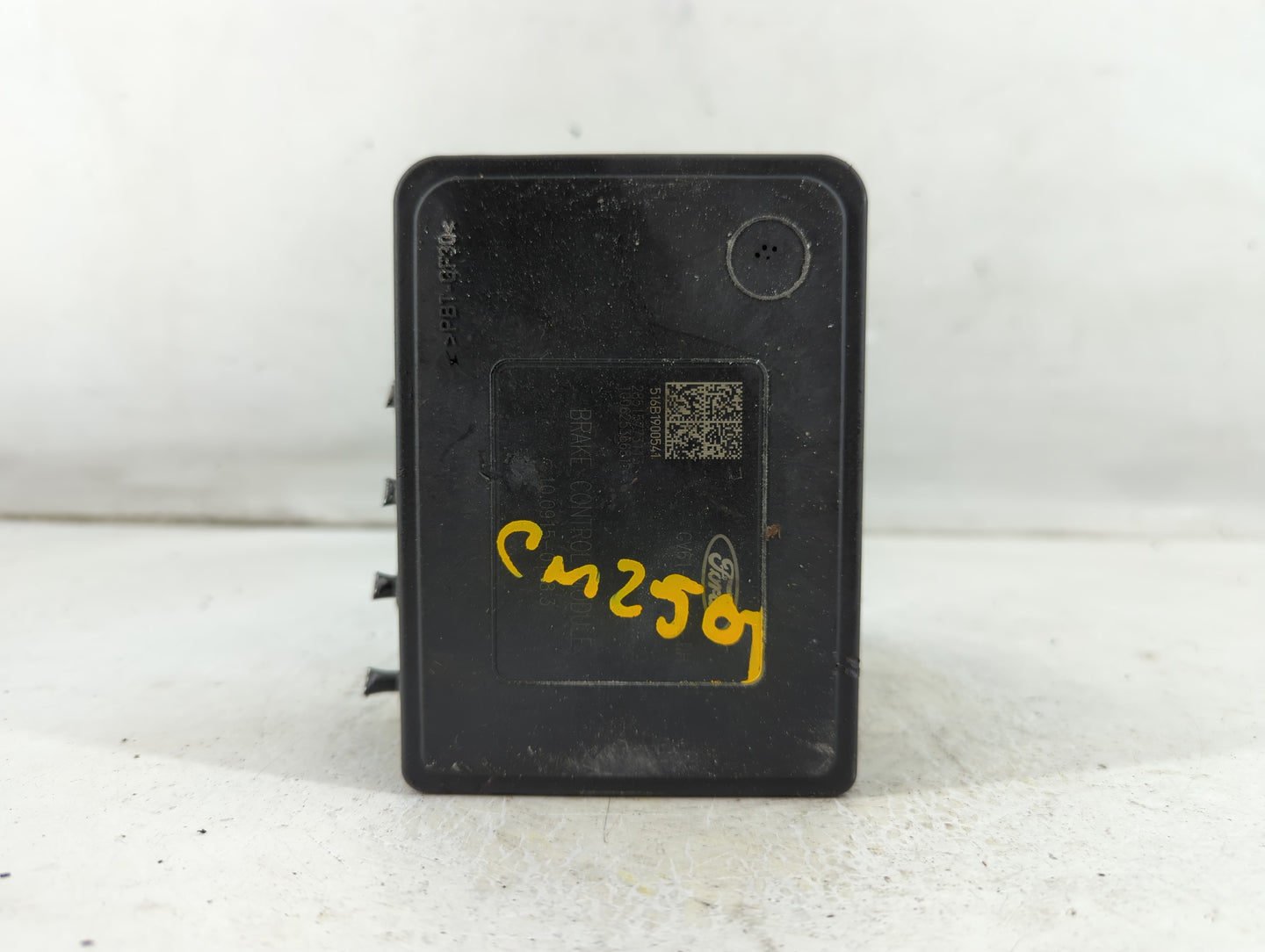 2017-2019 Ford Escape ABS Pump Control Module Replacement P/N:GV61-2C405-CH Fits Fits 2017 2018 2019 OEM Used Auto Parts - O