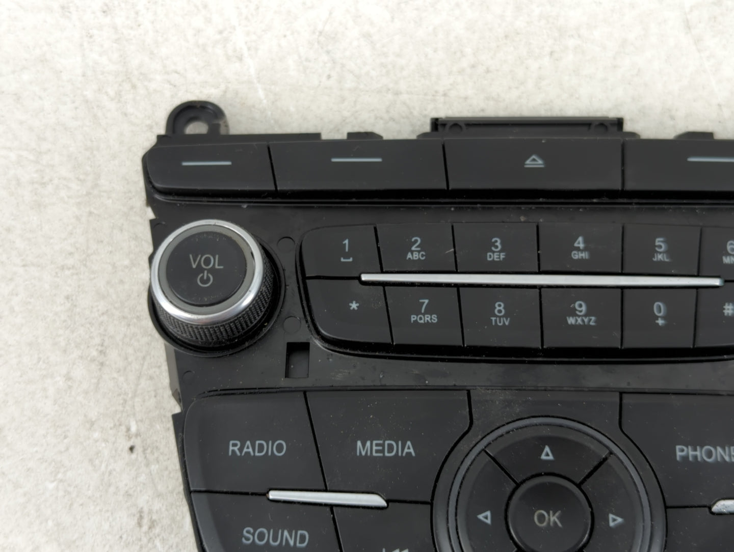 2017-2019 Ford Escape Radio AM FM Cd Player Receiver Replacement P/N:F1ET 18K811 LD Fits Fits 2015 2016 2017 2018 2019 OEM U