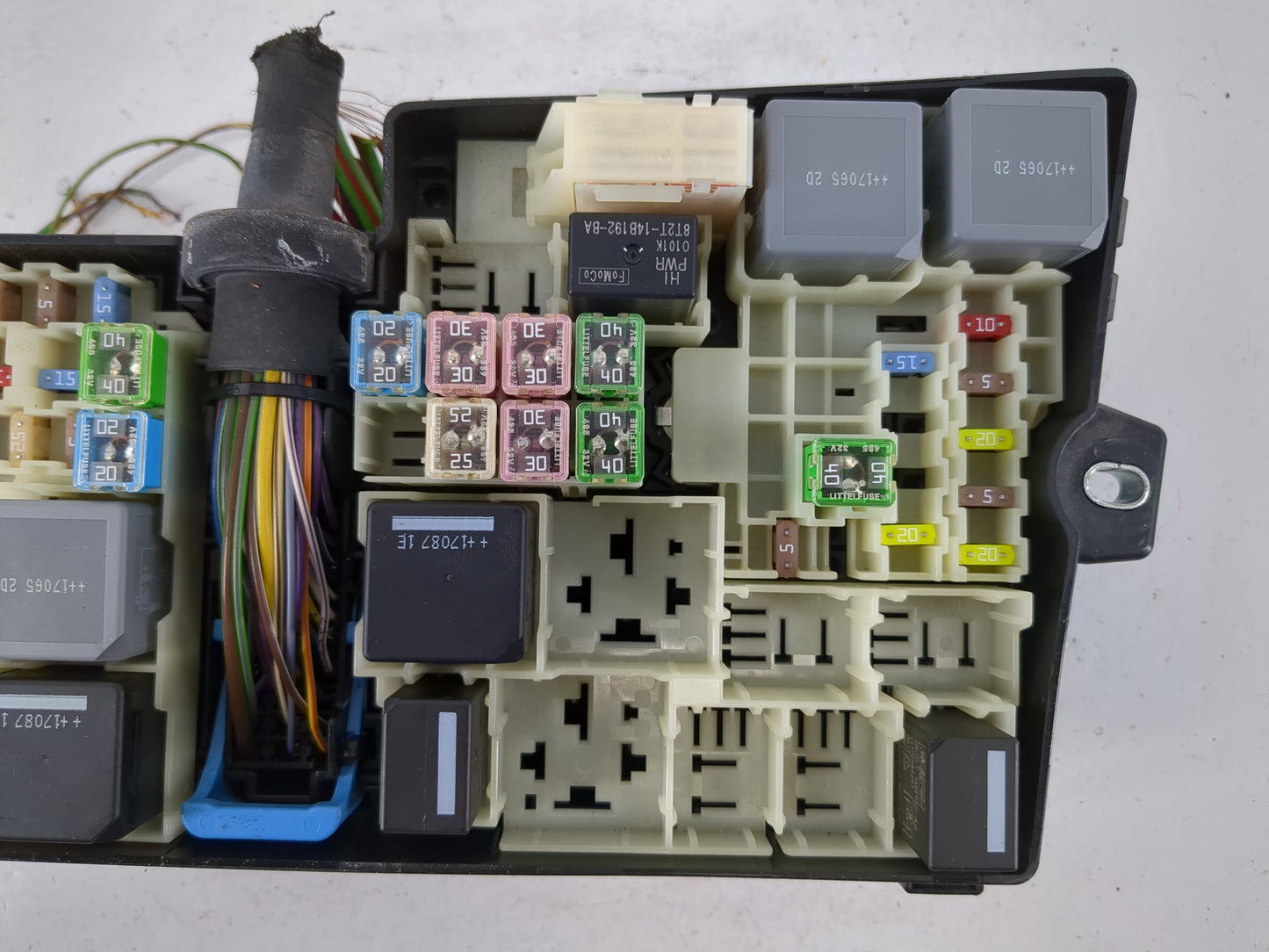 2017 Ford Escape Fusebox Fuse Box Panel Relay Module P/N:AV6T-14A067-AD AV6T-14A142-AB Fits OEM Used Auto Parts - Oemusedaut