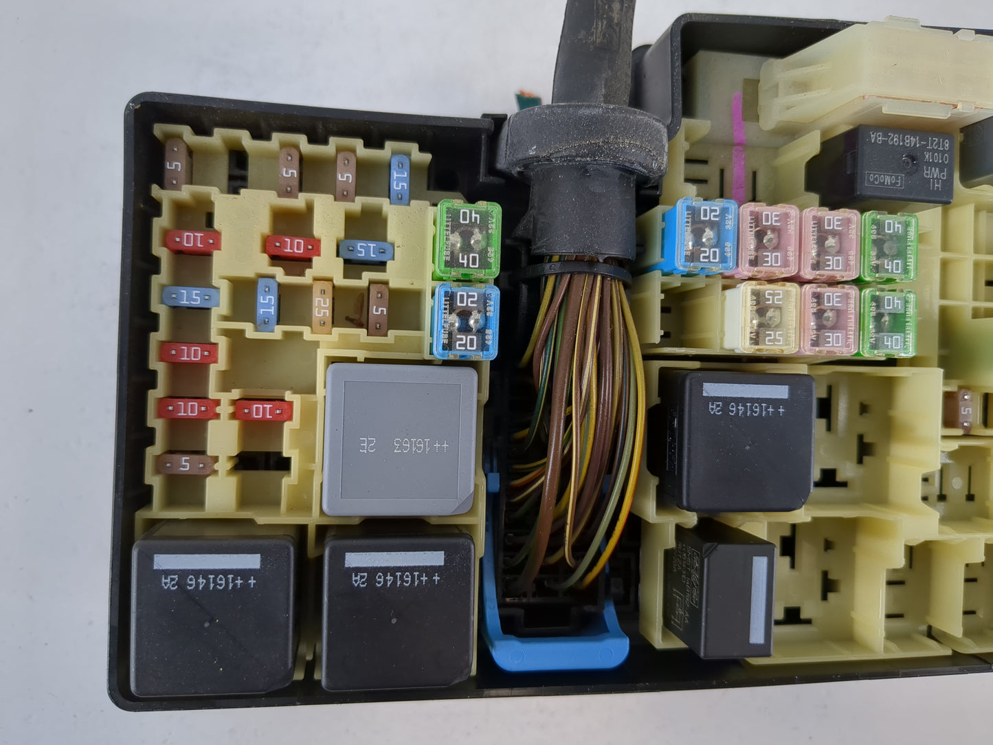 2017 Ford Escape Fusebox Fuse Box Panel Relay Module P/N:AV6T-14A067-AD AV6T-14A142-AB Fits OEM Used Auto Parts - Oemusedaut