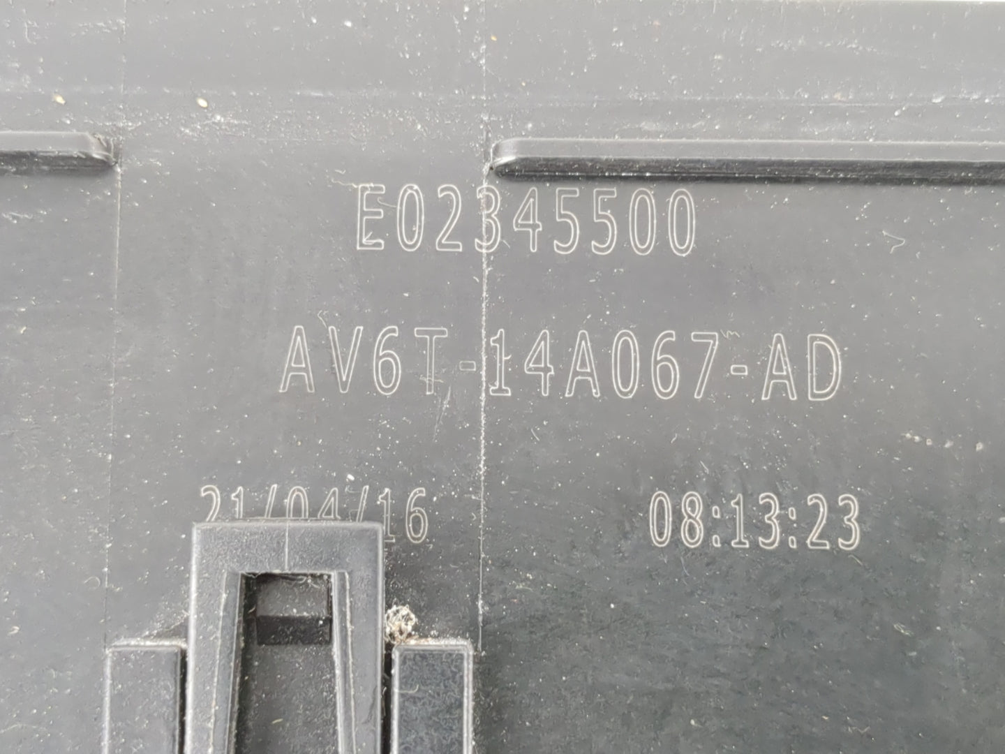 2017 Ford Escape Fusebox Fuse Box Panel Relay Module P/N:AV6T-14A067-AD AV6T-14A142-AB Fits OEM Used Auto Parts - Oemusedaut