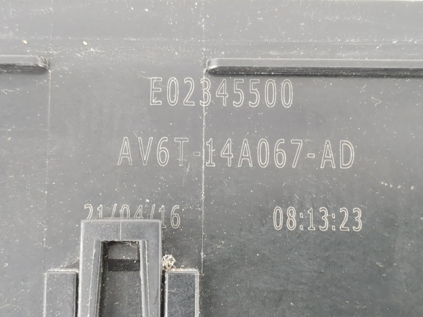 2017 Ford Escape Fusebox Fuse Box Panel Relay Module P/N:AV6T-14A067-AD AV6T-14A142-AB Fits OEM Used Auto Parts - Oemusedaut