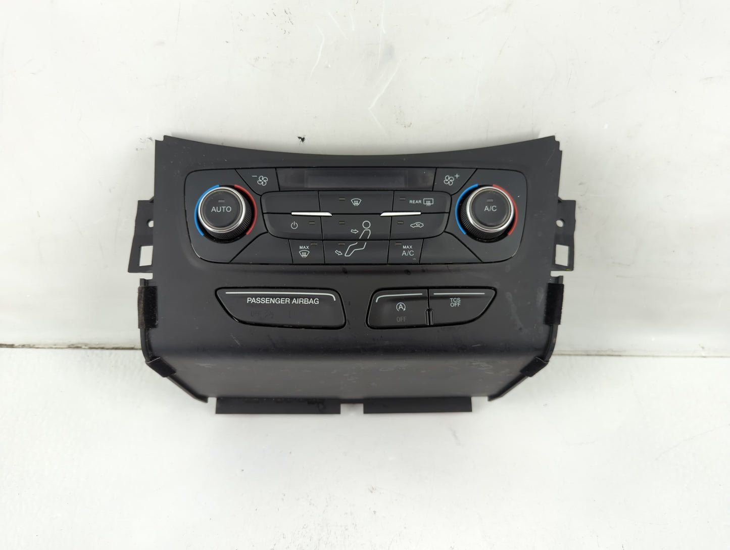 2017 Ford Escape Climate Control Module Temperature AC/Heater Replacement P/N:GJ5T-18C612-EA Fits OEM Used Auto Parts - Oemu