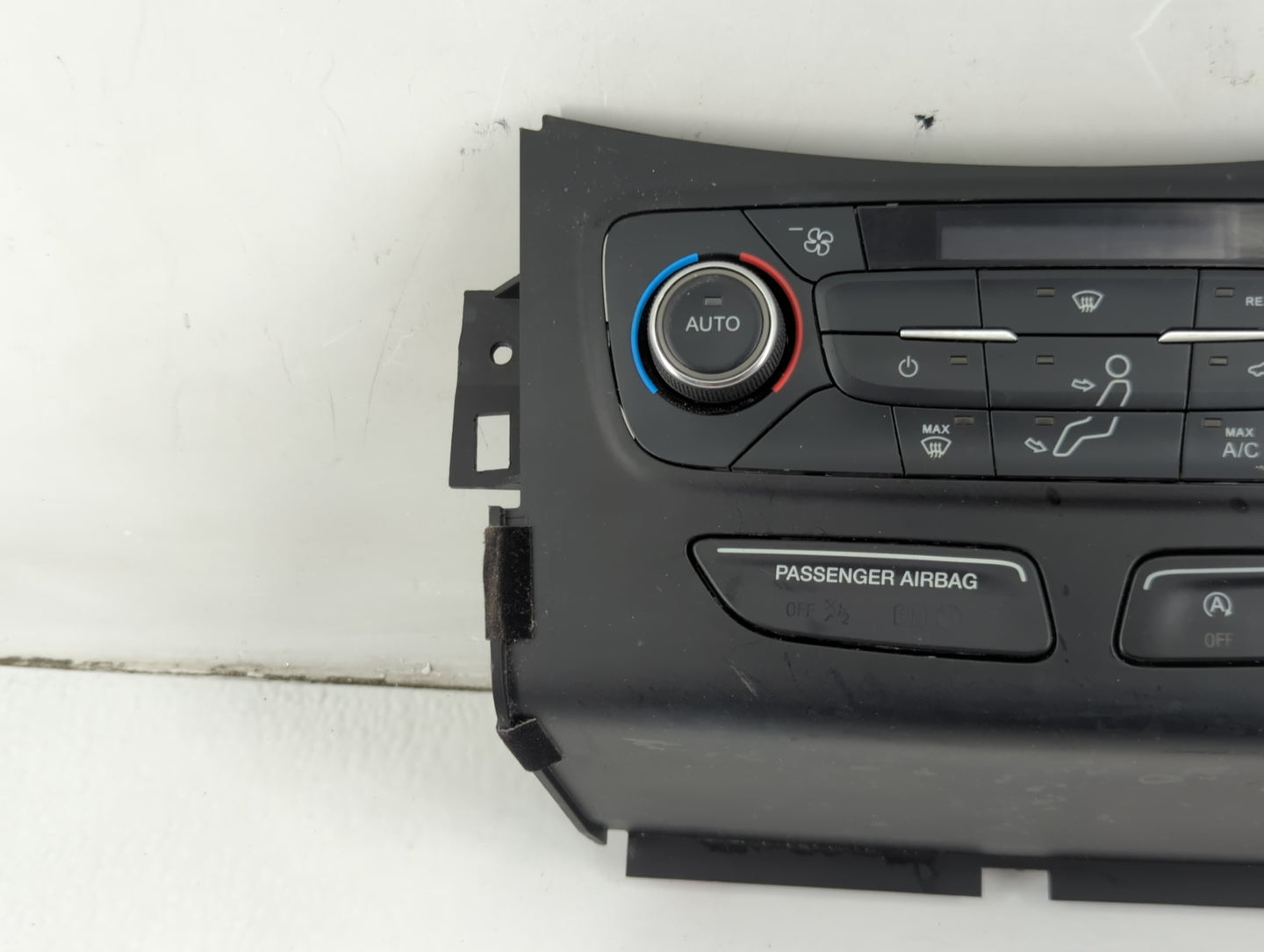 2017 Ford Escape Climate Control Module Temperature AC/Heater Replacement P/N:GJ5T-18C612-EA Fits OEM Used Auto Parts - Oemu