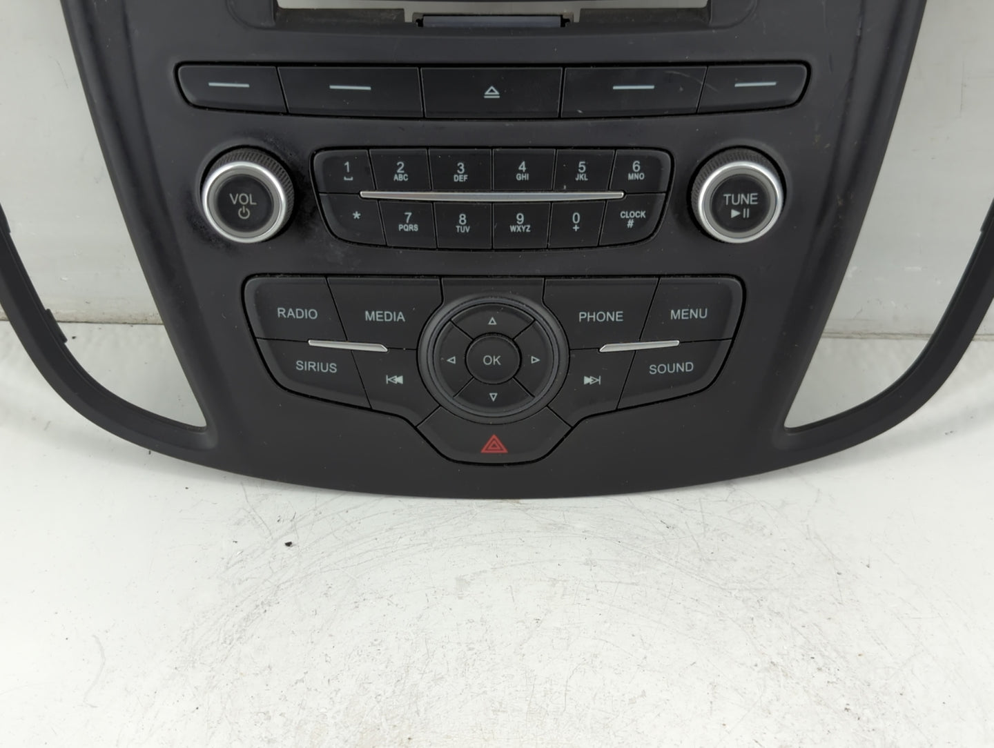 2017-2019 Ford Escape Radio AM FM Cd Player Receiver Replacement P/N:F1ET 18K811 KD Fits Fits 2015 2016 2017 2018 2019 OEM U