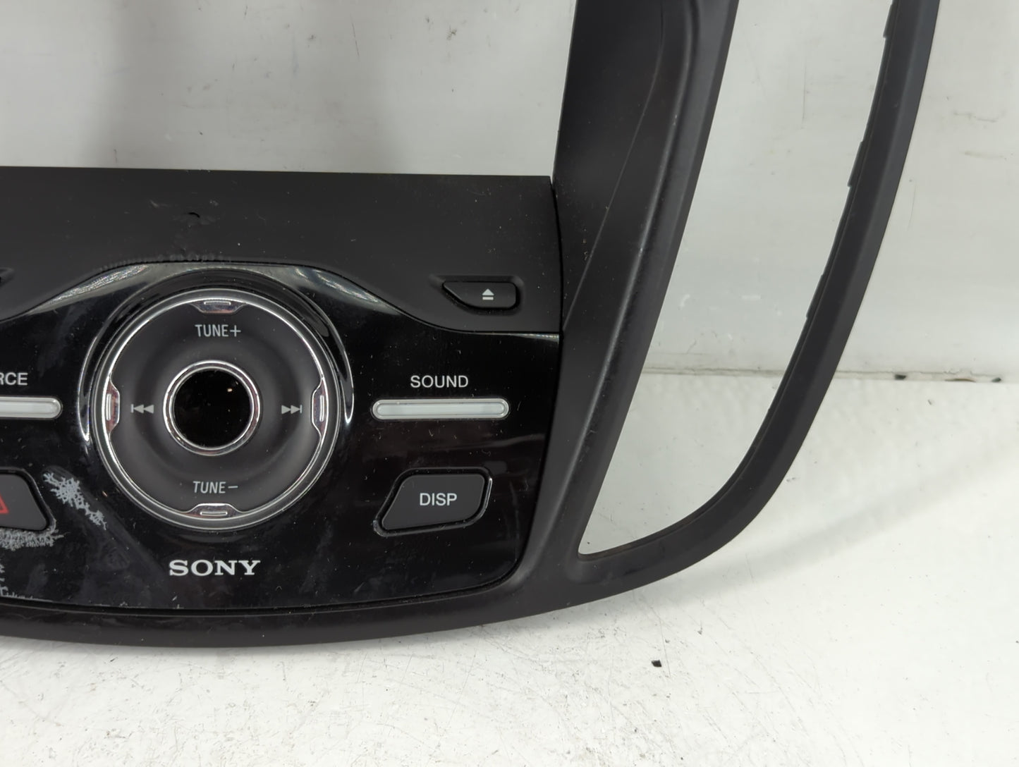 2017-2019 Ford Escape Radio AM FM Cd Player Receiver Replacement P/N:90156-092 Fits Fits 2017 2018 2019 OEM Used Auto Parts 