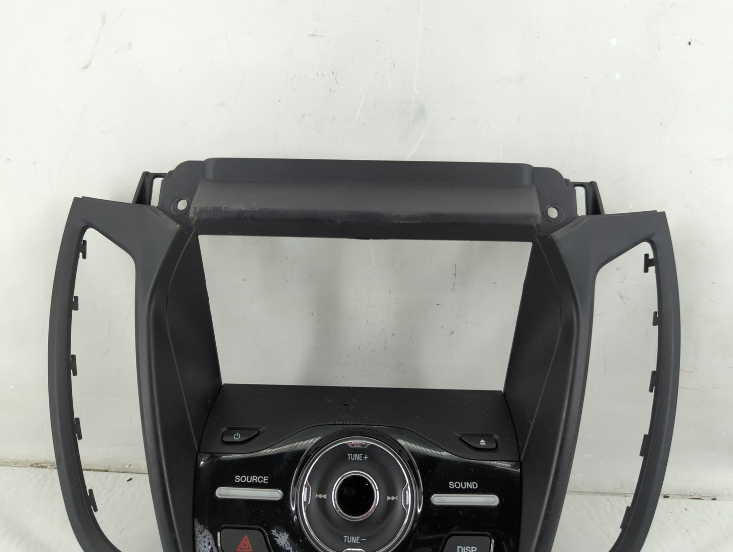 2017-2019 Ford Escape Radio AM FM Cd Player Receiver Replacement P/N:90156-092 Fits Fits 2017 2018 2019 OEM Used Auto Parts 