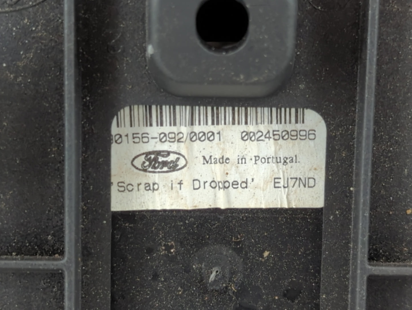 2017-2019 Ford Escape Radio AM FM Cd Player Receiver Replacement P/N:90156-092 Fits Fits 2017 2018 2019 OEM Used Auto Parts 