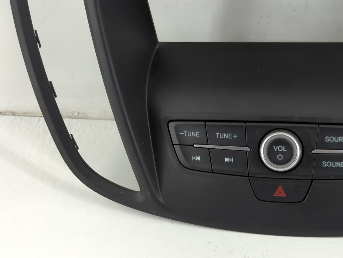 2017-2019 Ford Escape Radio AM FM Cd Player Receiver Replacement P/N:F1CT 18K811 HC 90156-092 Fits Fits 2017 2018 2019 OEM U