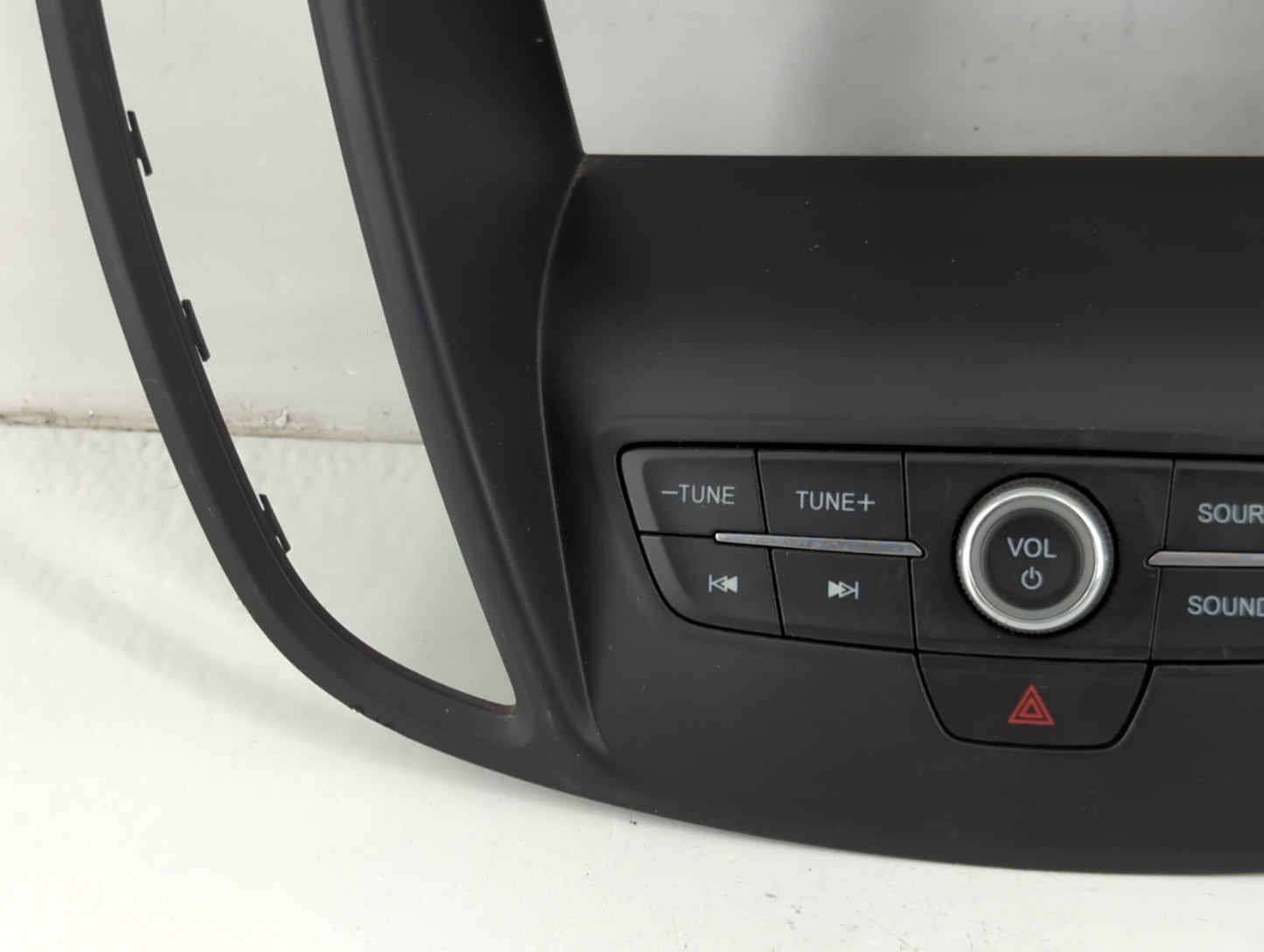 2017-2019 Ford Escape Radio AM FM Cd Player Receiver Replacement P/N:F1CT 18K811 HC 90156-092 Fits Fits 2017 2018 2019 OEM U