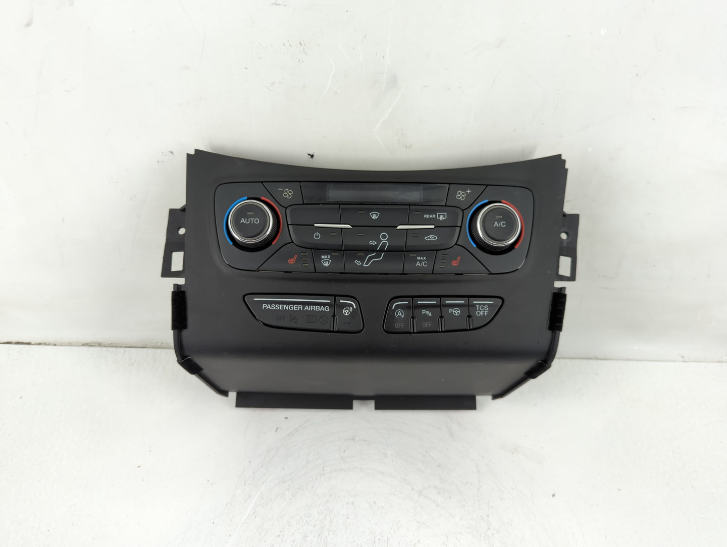 2017 Ford Escape Climate Control Module Temperature AC/Heater Replacement P/N:GJ5T-18C612-CE Fits OEM Used Auto Parts - Oemu