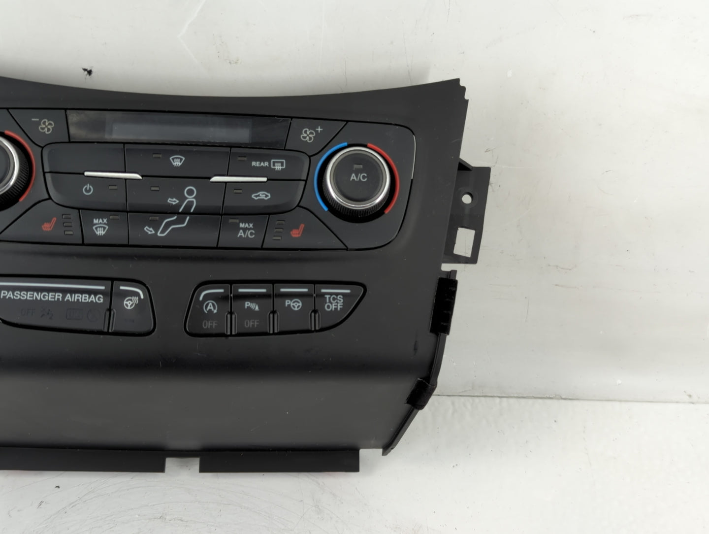 2017 Ford Escape Climate Control Module Temperature AC/Heater Replacement P/N:GJ5T-18C612-CE Fits OEM Used Auto Parts - Oemu