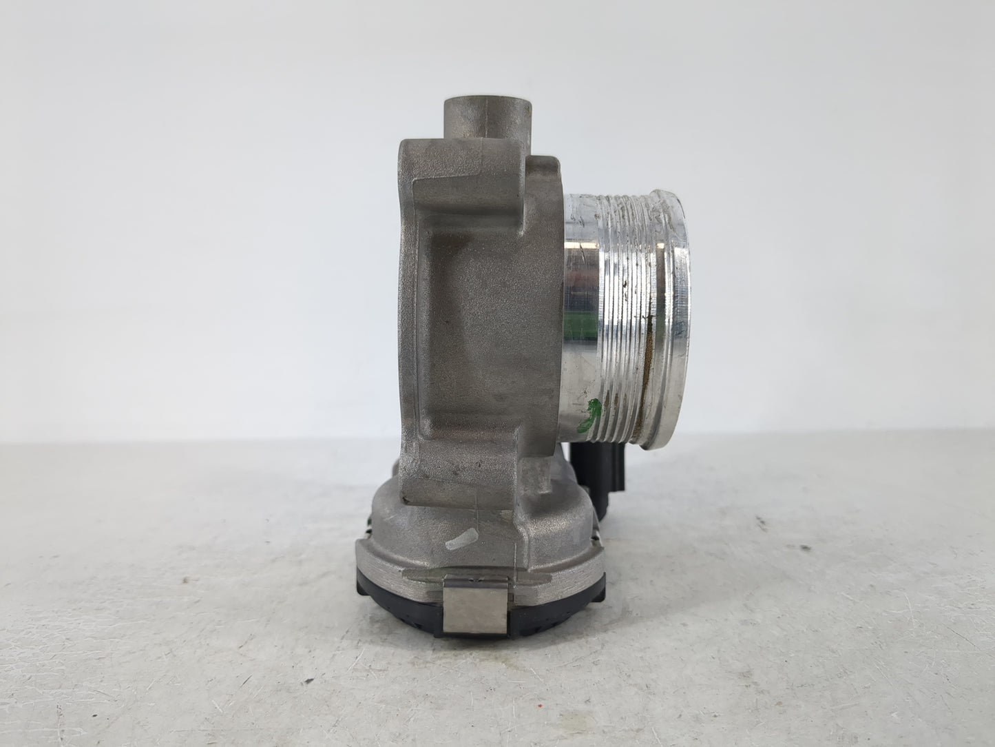2017-2019 Ford Escape Throttle Body P/N:DS7E-9F991-BB Fits Fits 2014 2015 2016 2017 2018 2019 2020 2021 2022 OEM Used Auto P