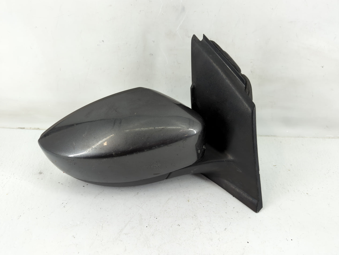 2017-2019 Ford Escape Passenger Side View Mirror - Right Door Mirror OEM Used - Oemusedautoparts1.com