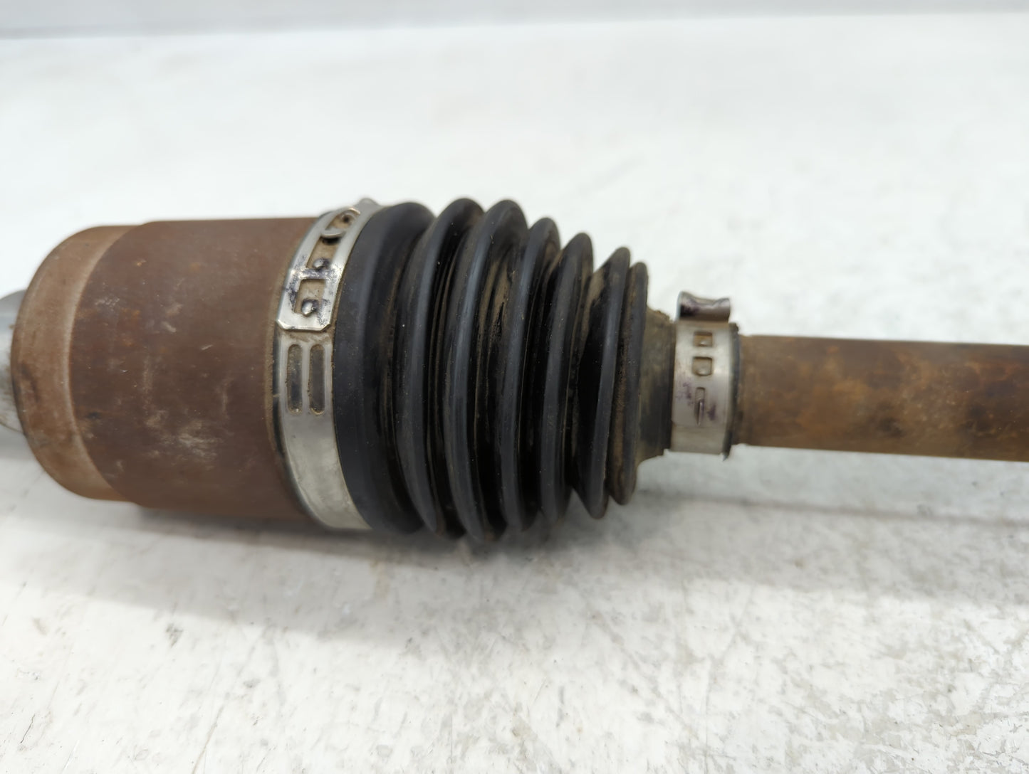 2016-2019 Ford Escape Axle Shaft Front Driver Cv C/v - Oemusedautoparts1.com