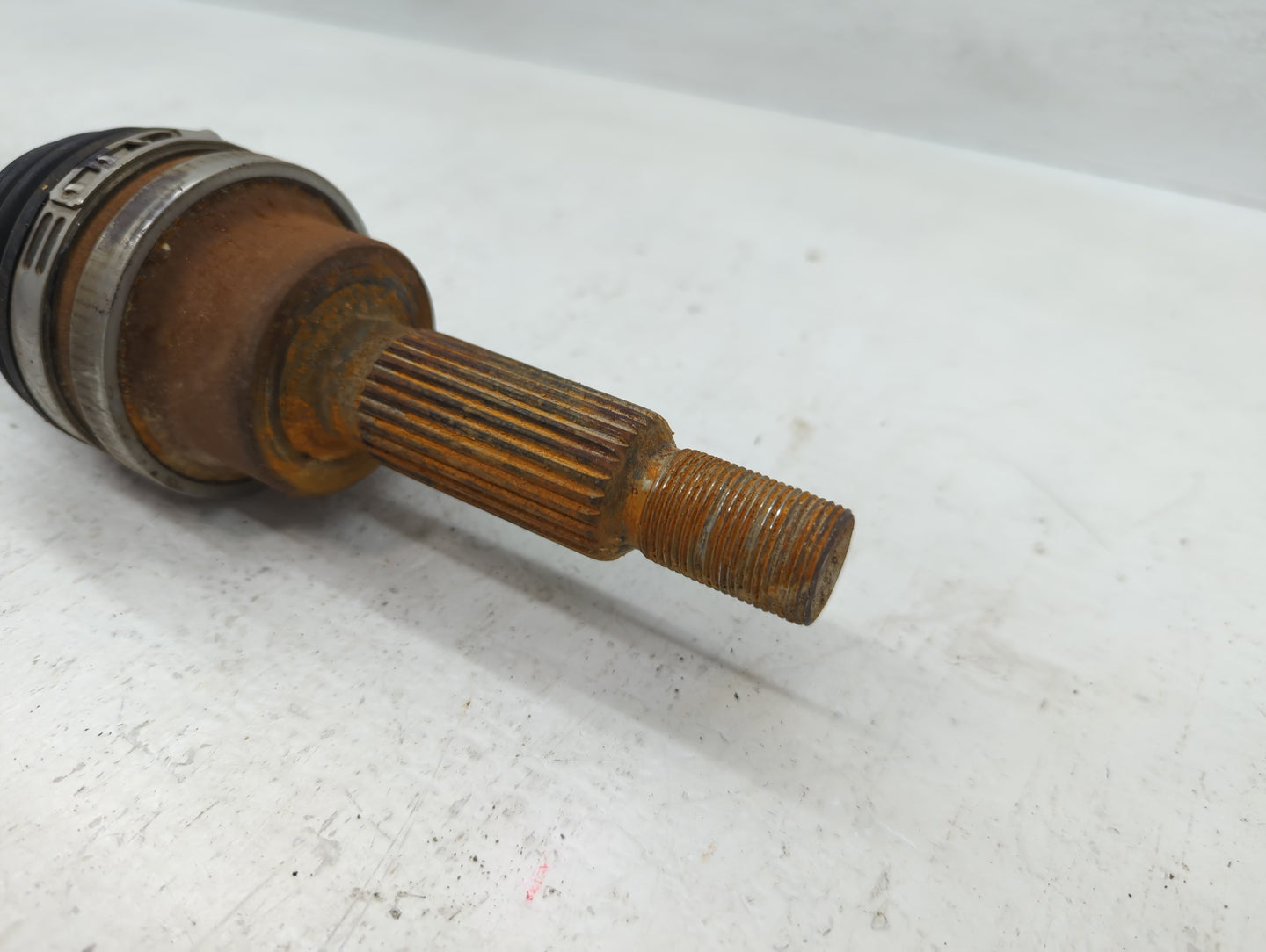 2016-2019 Ford Escape Axle Shaft Front Driver Cv C/v - Oemusedautoparts1.com
