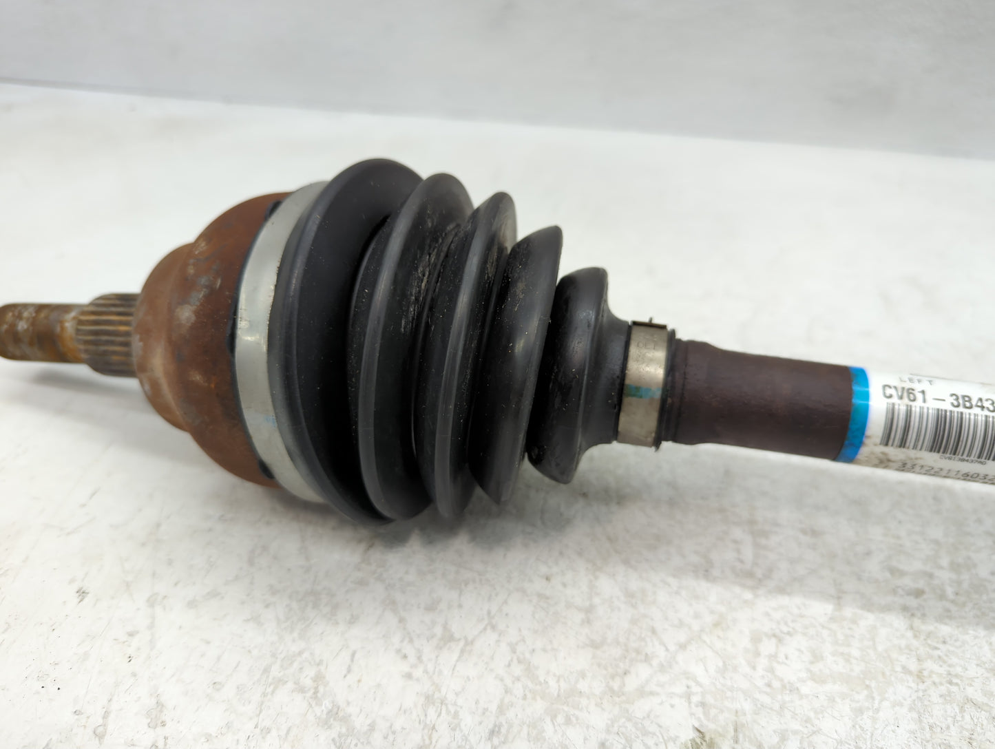 2013-2019 Ford Escape Axle Shaft Front Driver Cv C/v - Oemusedautoparts1.com