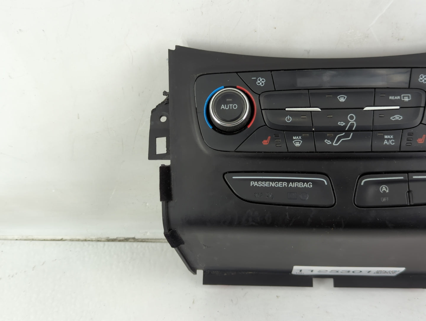 2017 Ford Escape Climate Control Module Temperature AC/Heater Replacement P/N:GJ5T-18C612-CH Fits OEM Used Auto Parts - Oemu