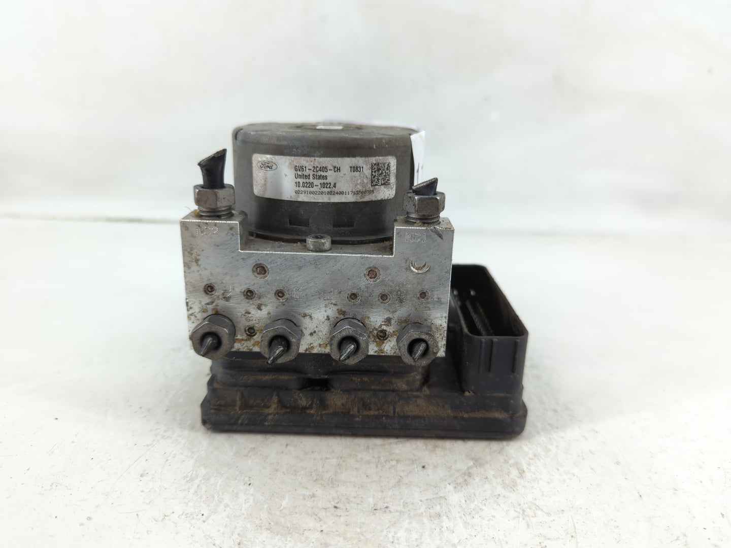 2017-2019 Ford Escape ABS Pump Control Module Replacement P/N:GV61-2C405-CH GV61-2C405-CJ Fits Fits 2017 2018 2019 OEM Used 