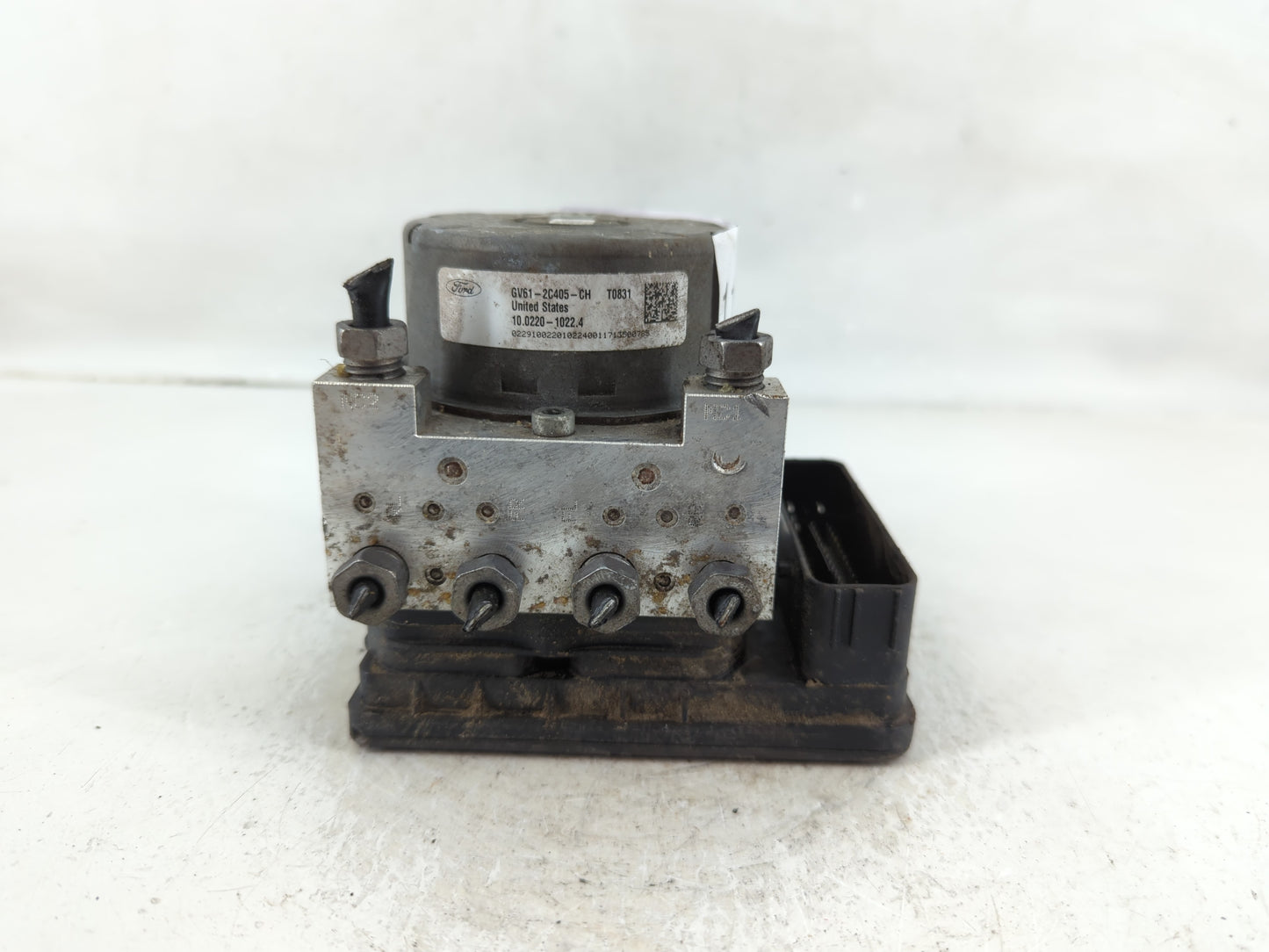 2017-2019 Ford Escape ABS Pump Control Module Replacement P/N:GV61-2C405-CH GV61-2C405-CJ Fits Fits 2017 2018 2019 OEM Used 